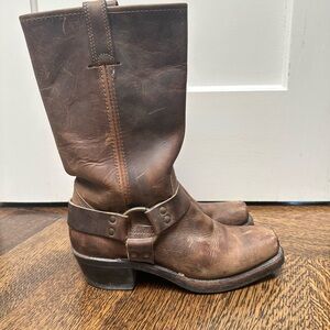 Frye woman’s cowboy boot